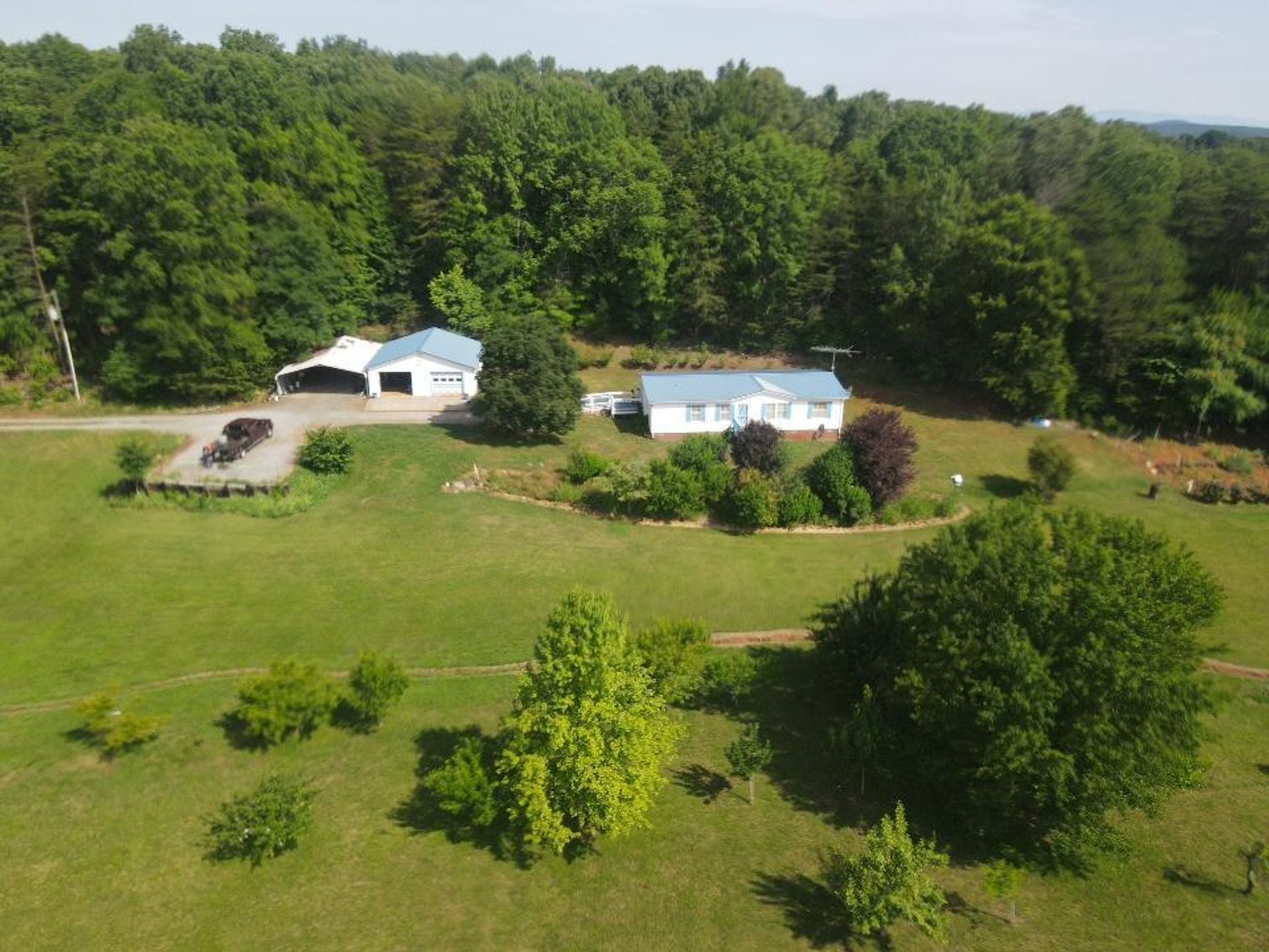 Image for 8.93 Country Acres with 1,372 sqft 3 Bed 2 Bath Home Pittsville Va