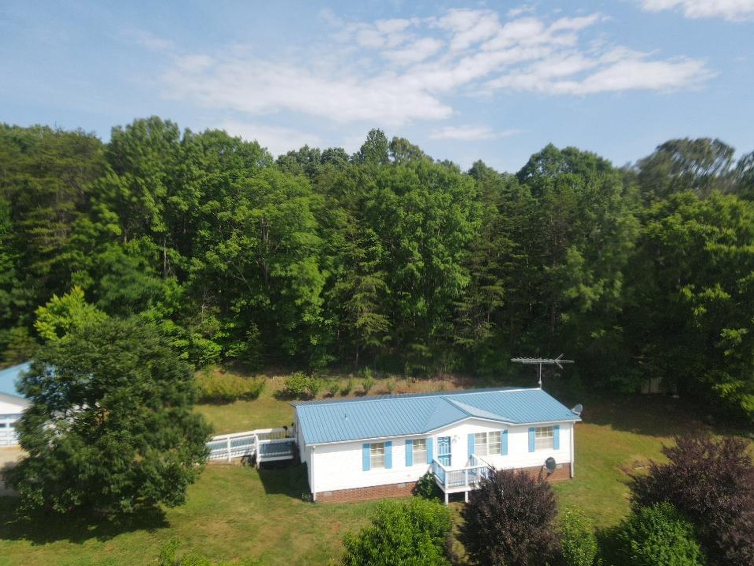 Image for 8.93 Country Acres with 1,372 sqft 3 Bed 2 Bath Home Pittsville Va