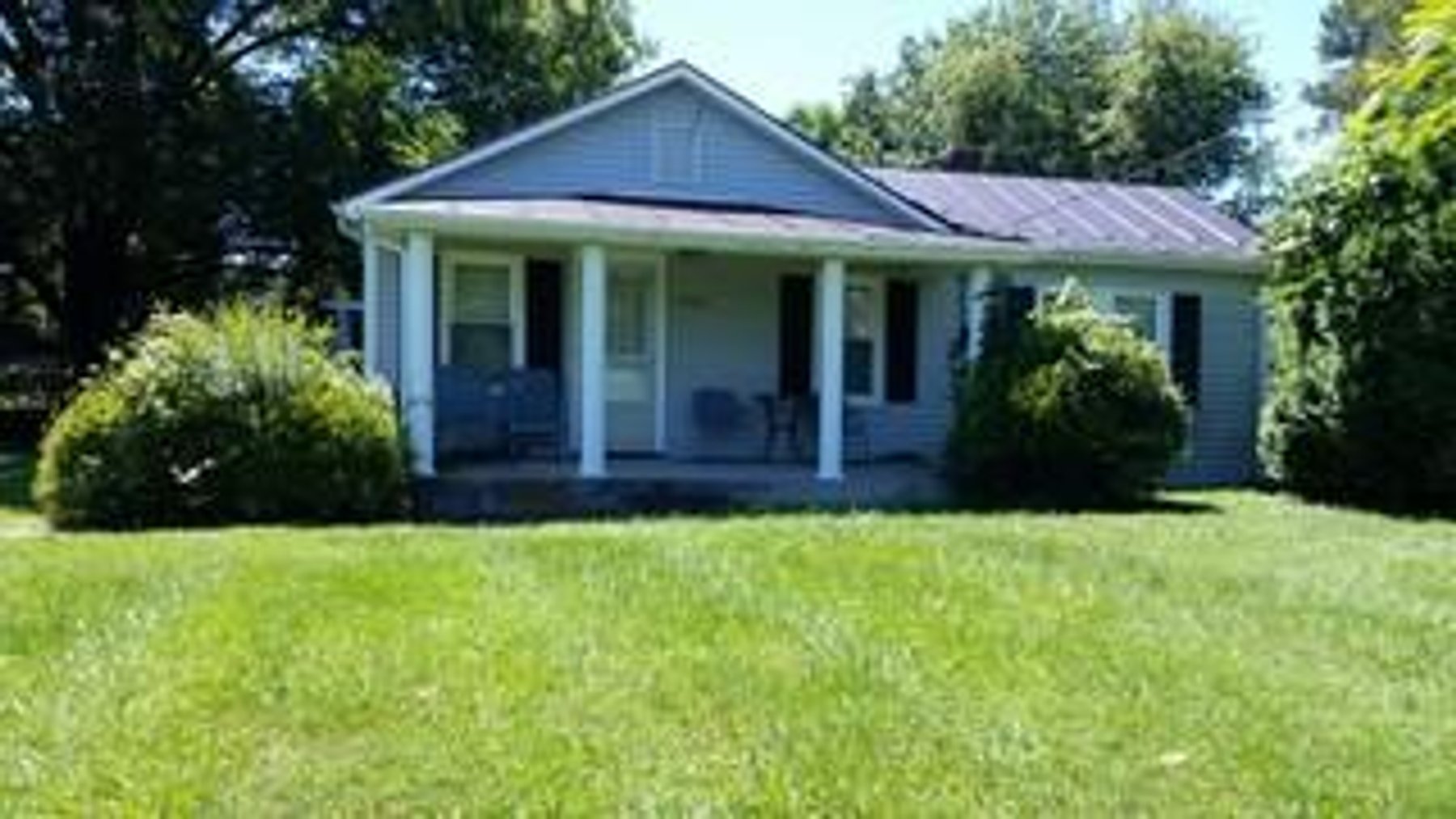 Image for Estate of J. Wesley Graham - 4.97 +/- Acres and Cottage