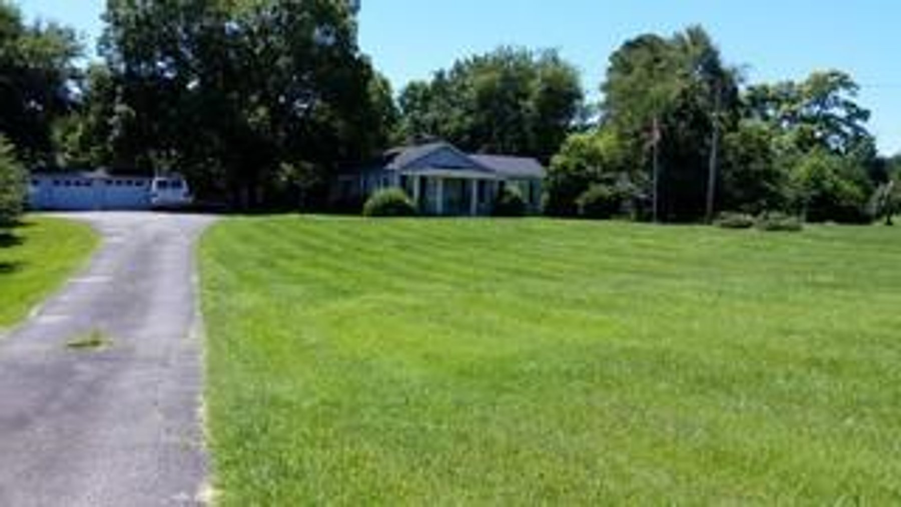 Image for Estate of J. Wesley Graham - 4.97 +/- Acres and Cottage