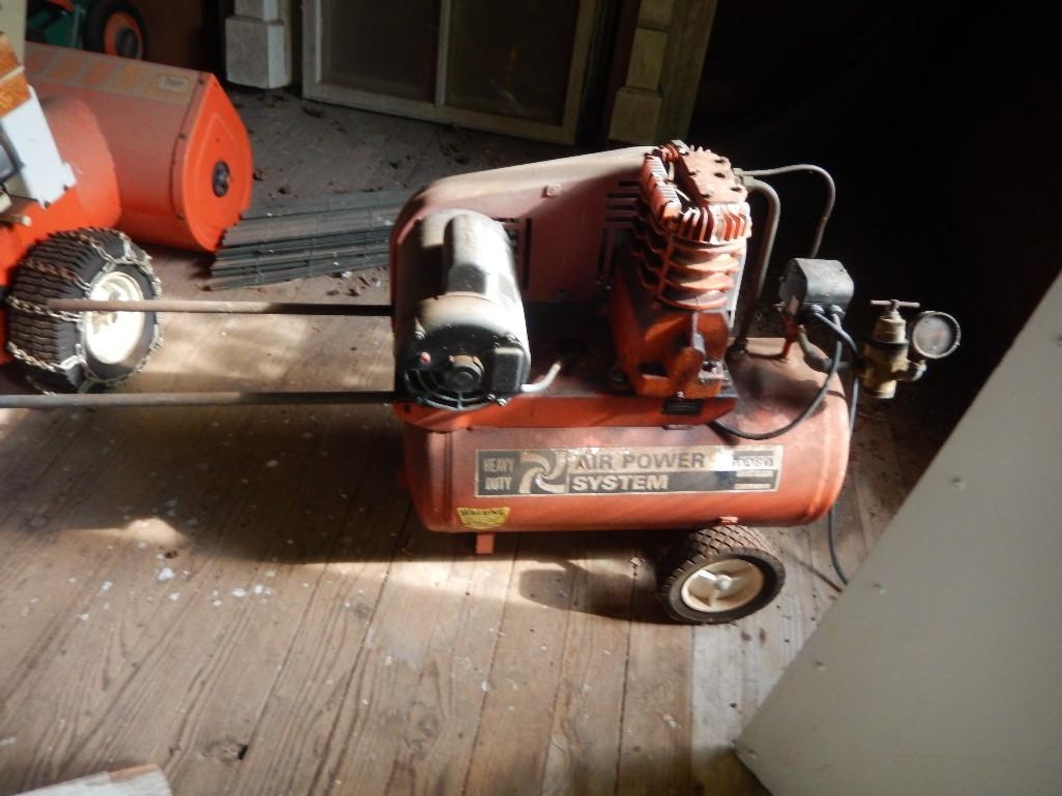 Image for Glenn & Evelyn Bertness Estate Auction