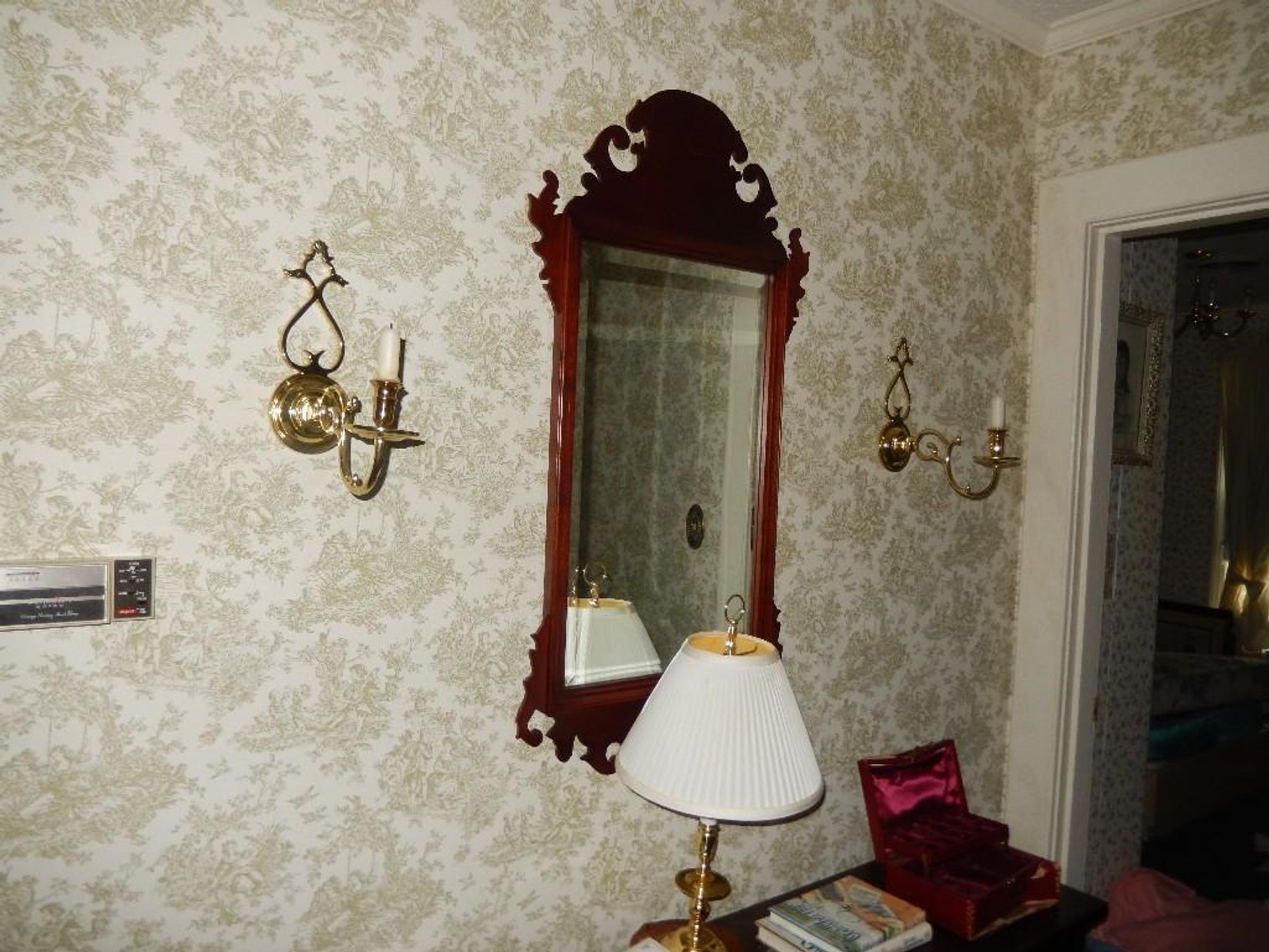 Image for Glenn & Evelyn Bertness Estate Auction