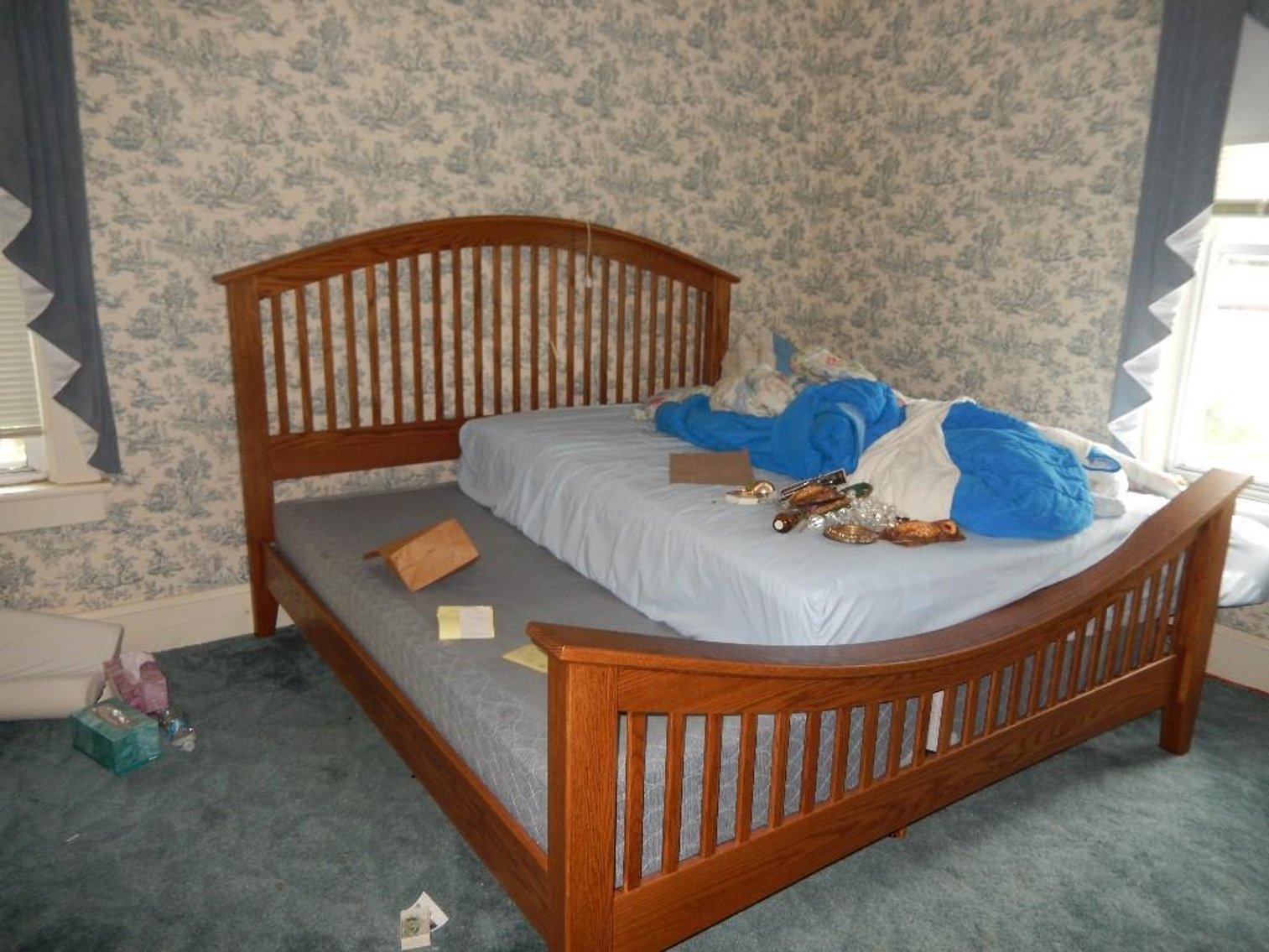 Image for Glenn & Evelyn Bertness Estate Auction