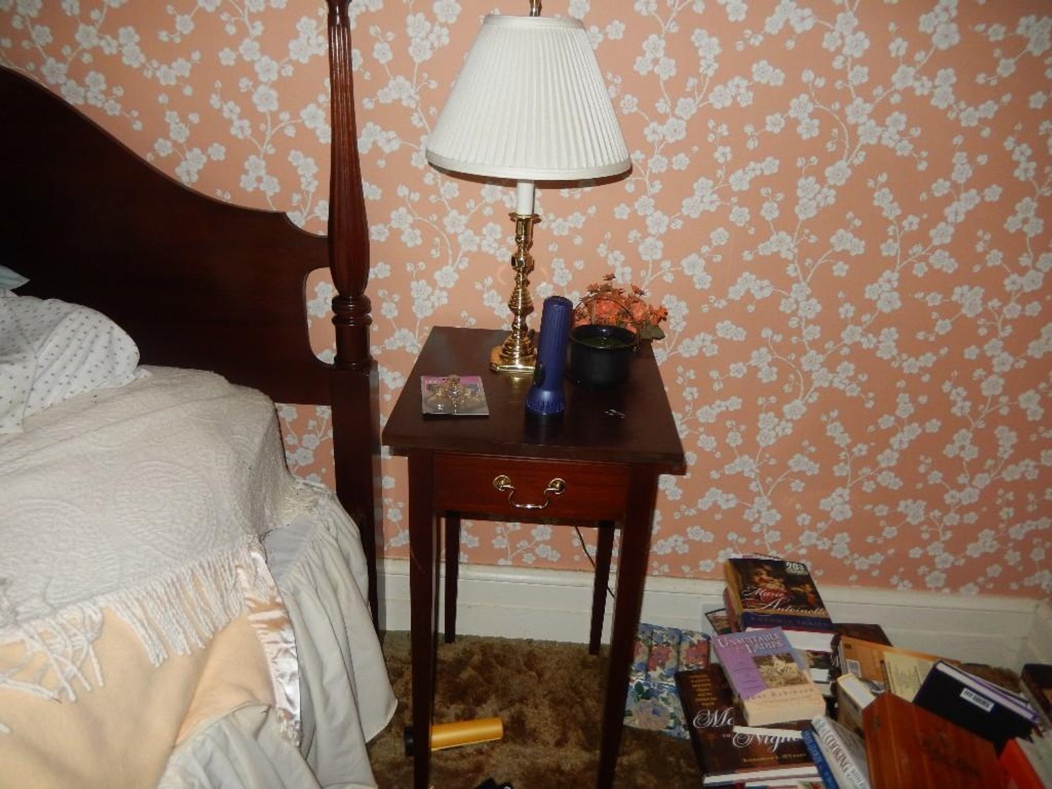 Image for Glenn & Evelyn Bertness Estate Auction