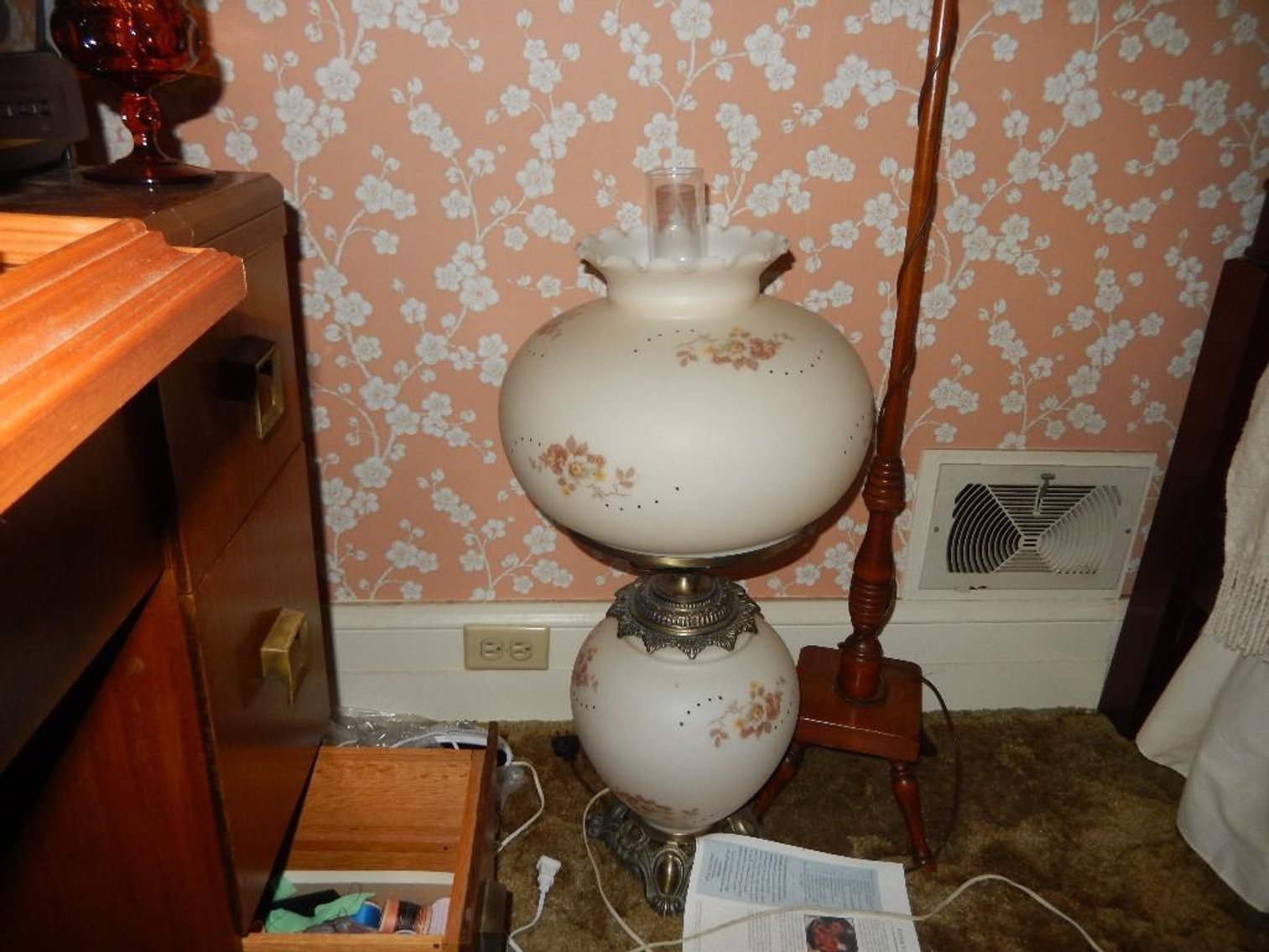 Image for Glenn & Evelyn Bertness Estate Auction