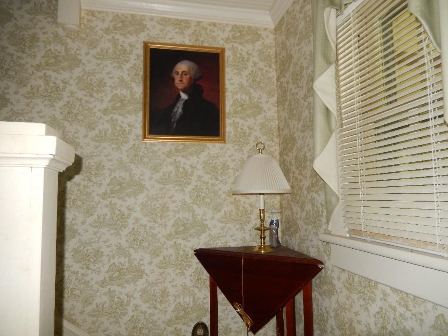 Image for Glenn & Evelyn Bertness Estate Auction