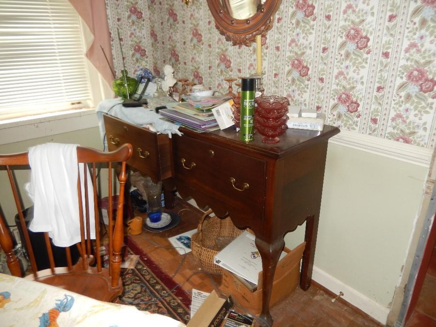 Image for Glenn & Evelyn Bertness Estate Auction