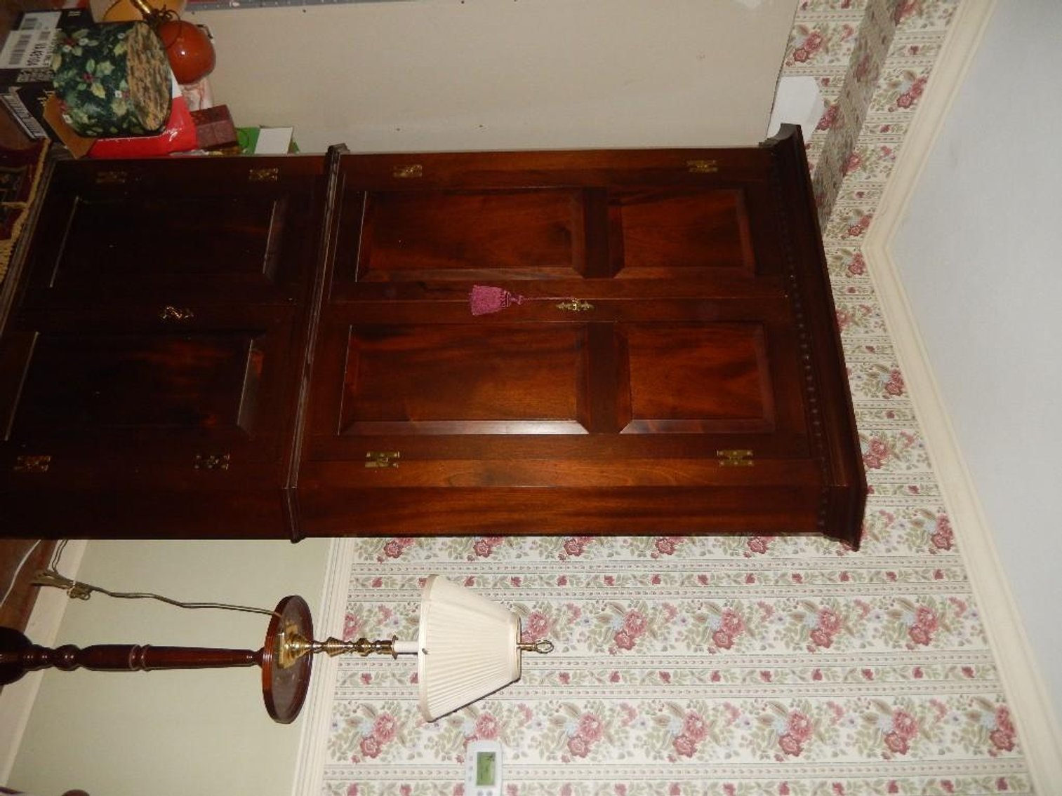 Image for Glenn & Evelyn Bertness Estate Auction