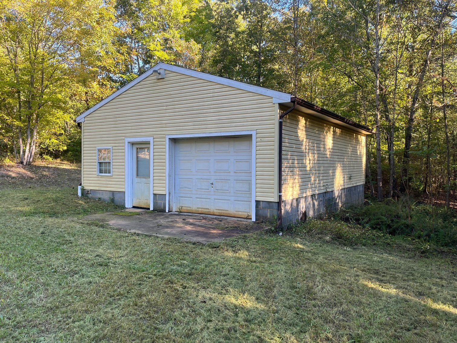 Image for Split Foyer With Shop on 5 Ac in Gladstone VA