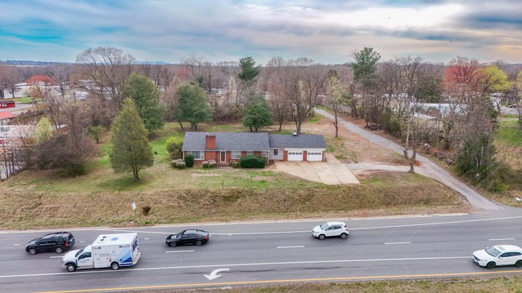 Image for 1001 E Lynchburg Salem Tpke, Bedford, VA 24523