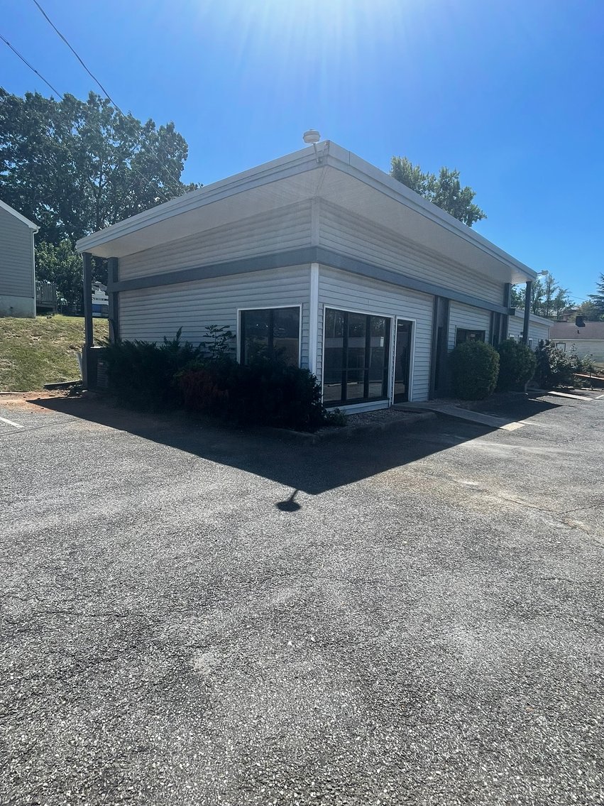 Image for 1401 Lakeside Dr, Lynchburg, VA 24501