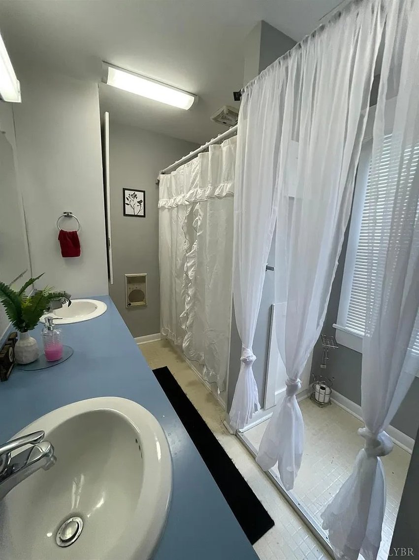 Image for 200 Bell St, Lynchburg, VA 24501