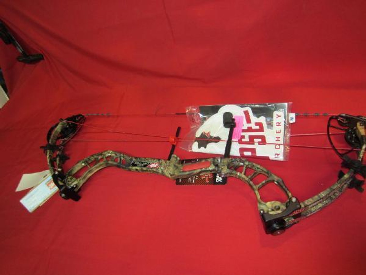 Image for 3 of 4 Tom's Gun & Archery Shop Bows & Accessories - Reedsburg, WI