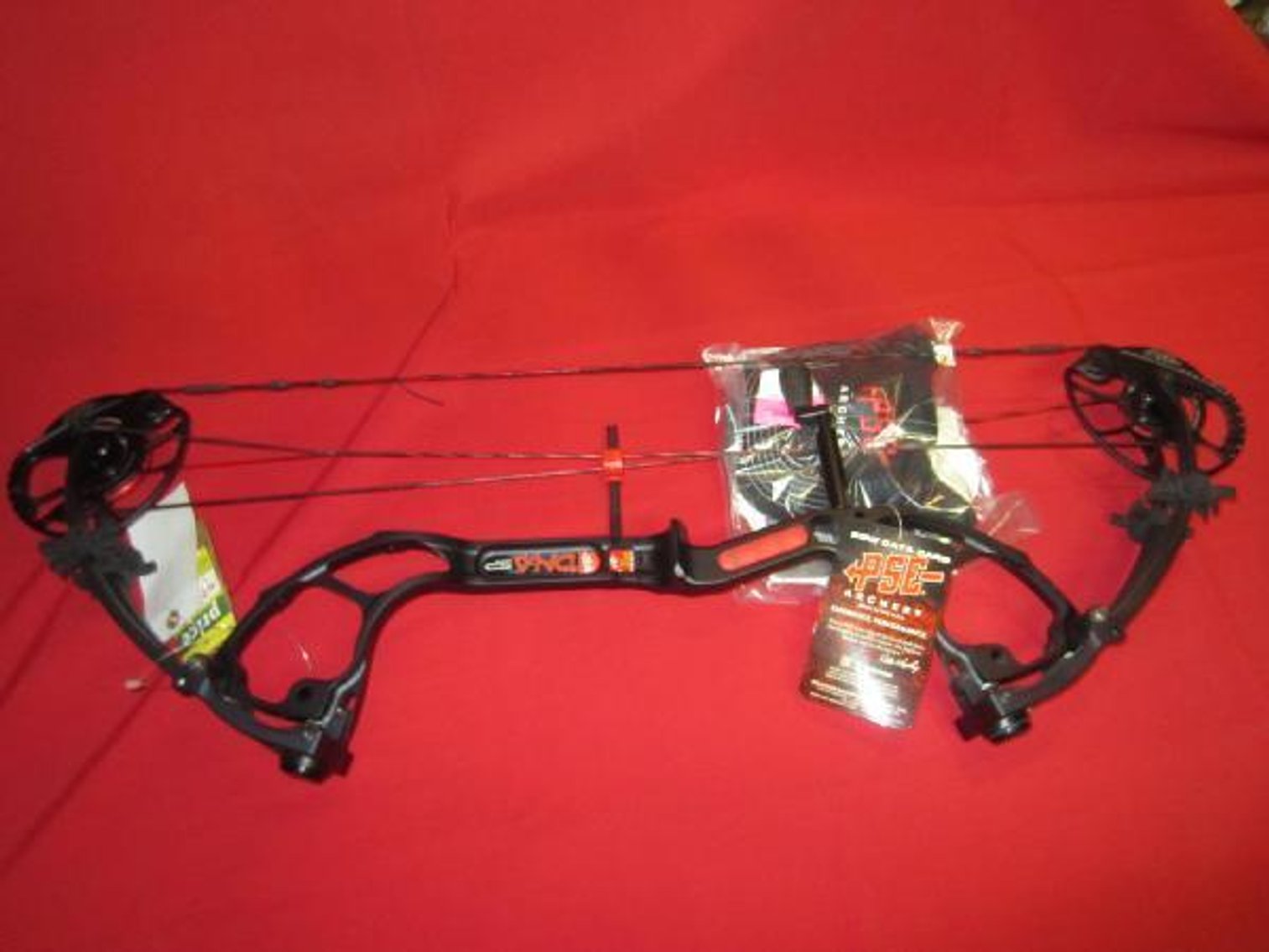 Image for 3 of 4 Tom's Gun & Archery Shop Bows & Accessories - Reedsburg, WI