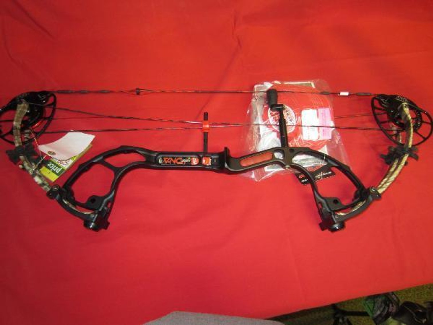 Image for 3 of 4 Tom's Gun & Archery Shop Bows & Accessories - Reedsburg, WI