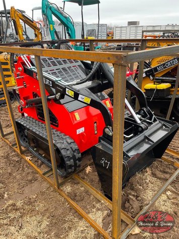 Image for Skidsteer LRT23 Loader - Red