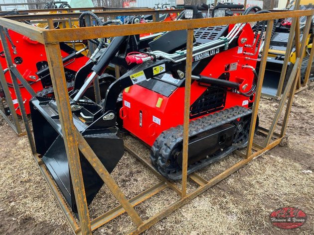 Image for Skidsteer LRT23 Loader - Red