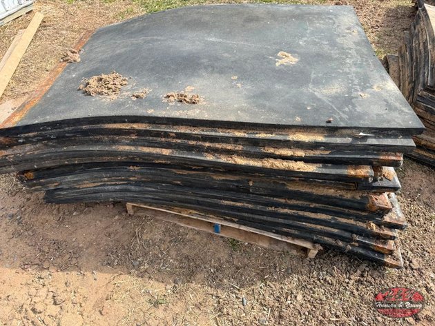 Image for Pallet of Cow Mats - Barronett Wi