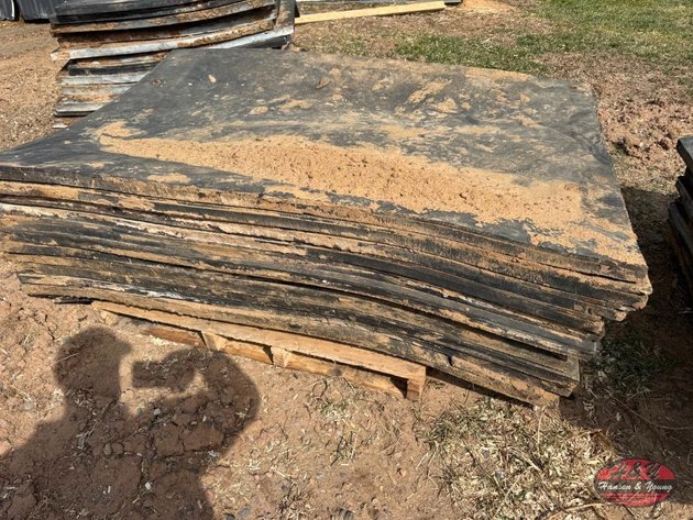 Image for Pallet of Cow Mats - Barronett Wi