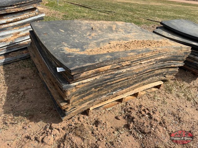 Image for Pallet of Cow Mats - Barronett Wi
