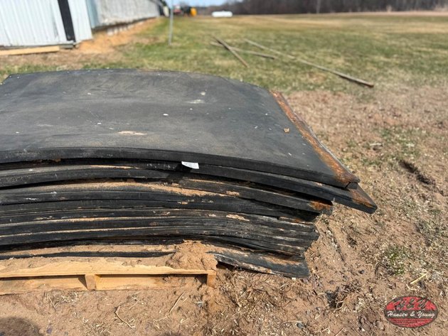 Image for Pallet of Cow Mats - Barronett Wi