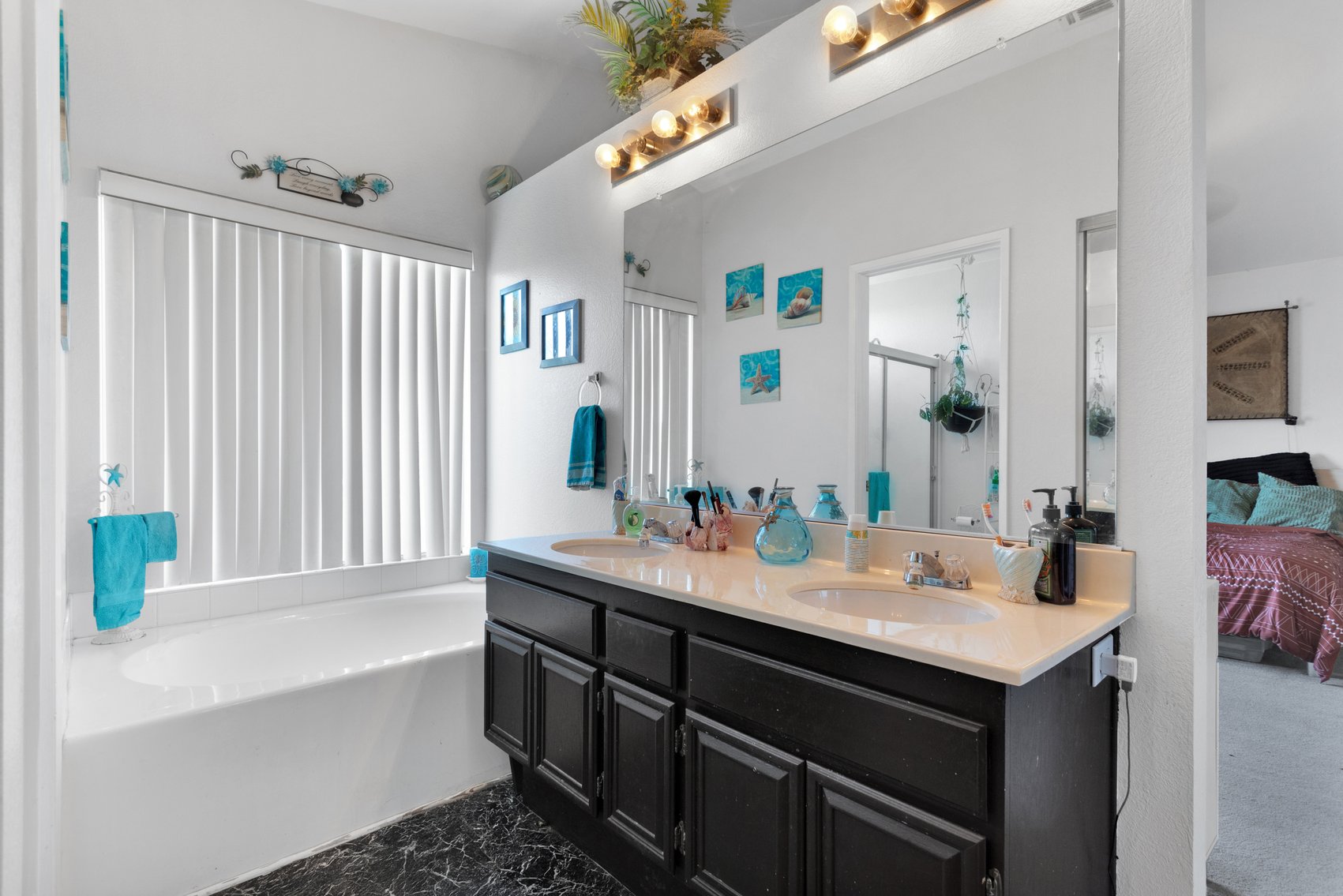 Image for Luxe Hemet Retreat