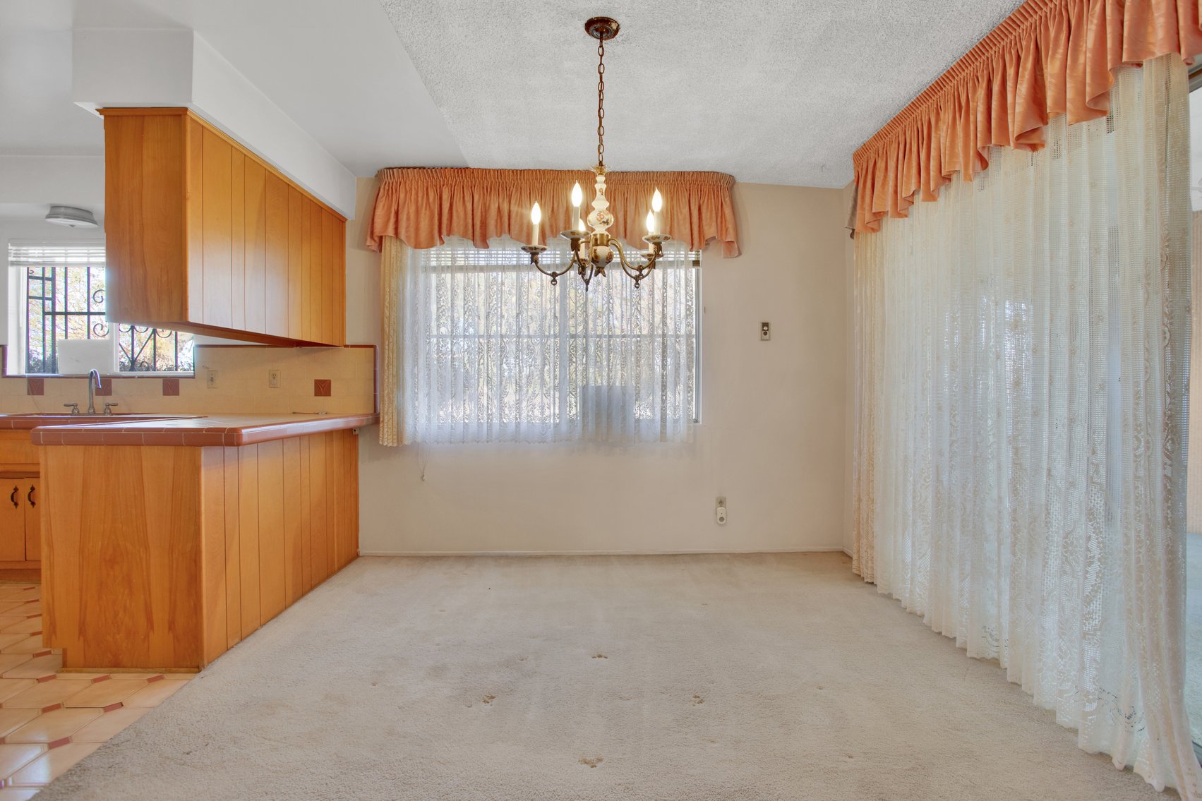 Image for Hesperia Commercial Advantage