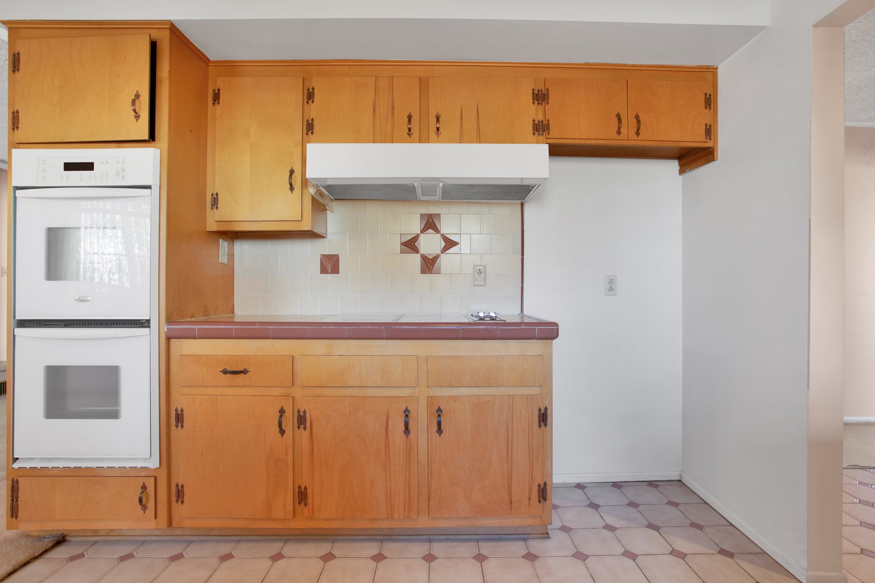 Image for Hesperia Commercial Advantage