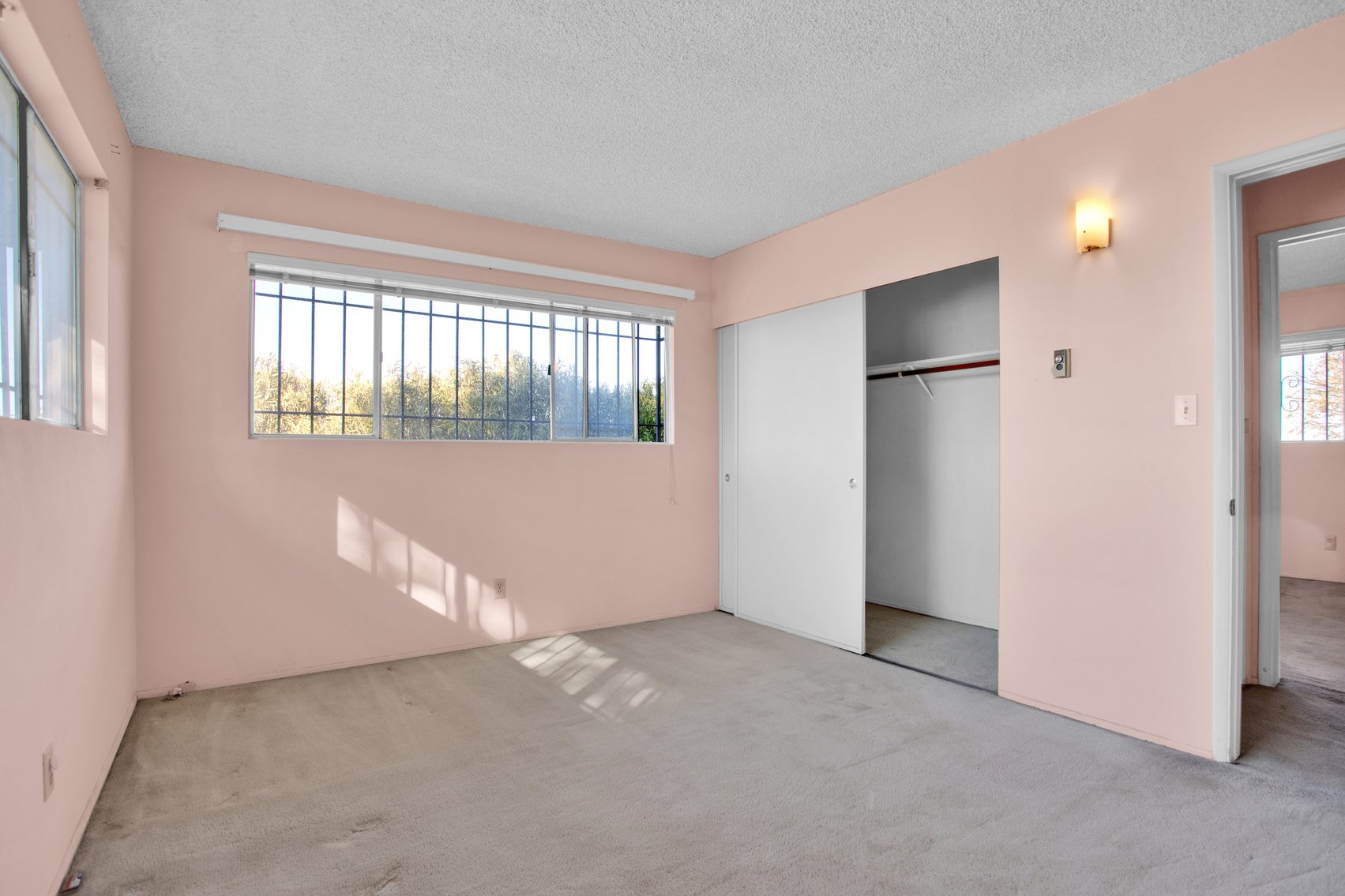 Image for Hesperia Commercial Advantage