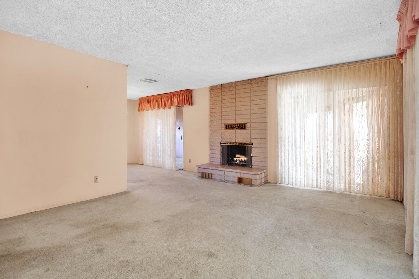 Image for Hesperia Commercial Advantage