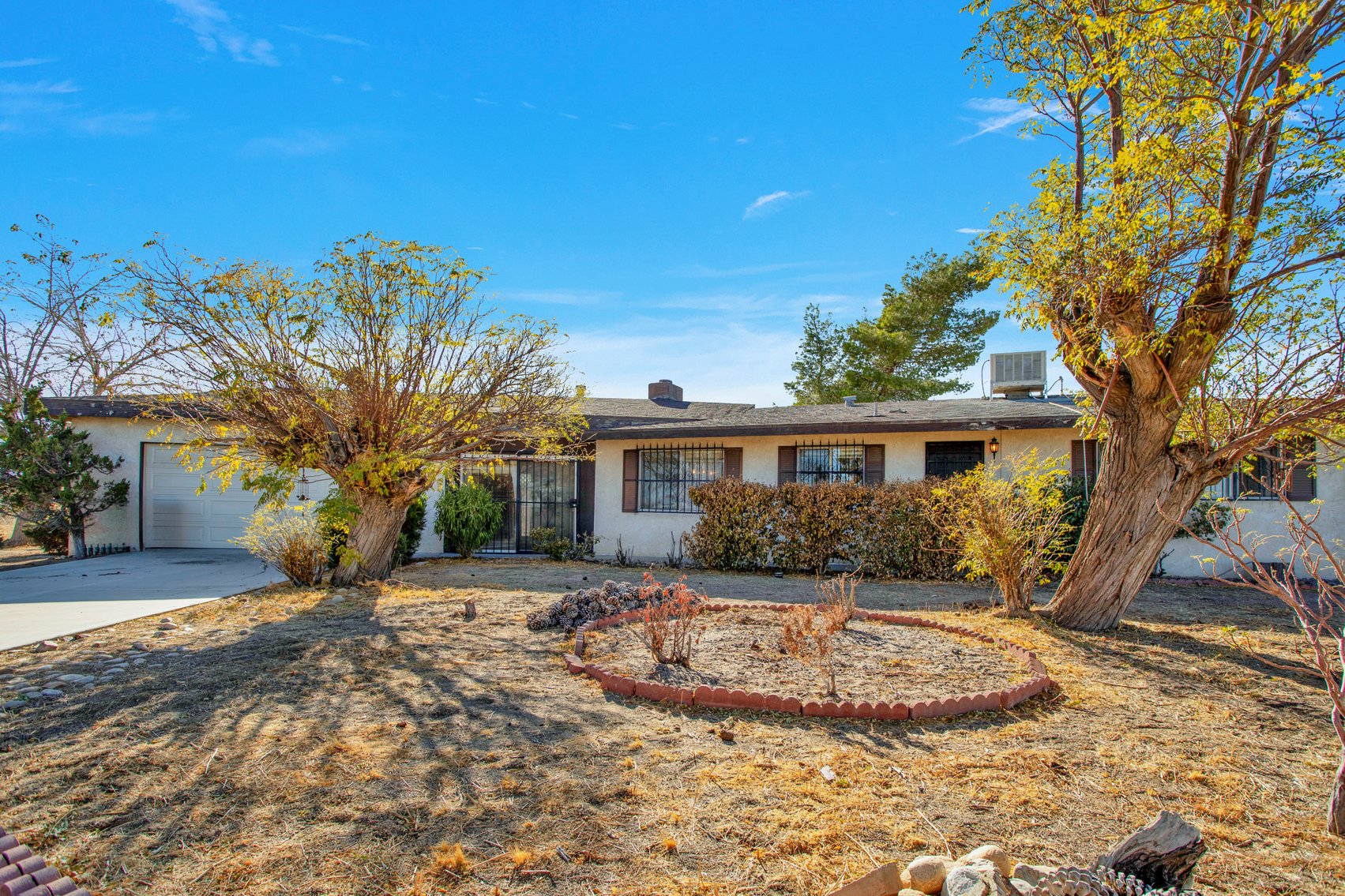 Image for Hesperia Commercial Advantage