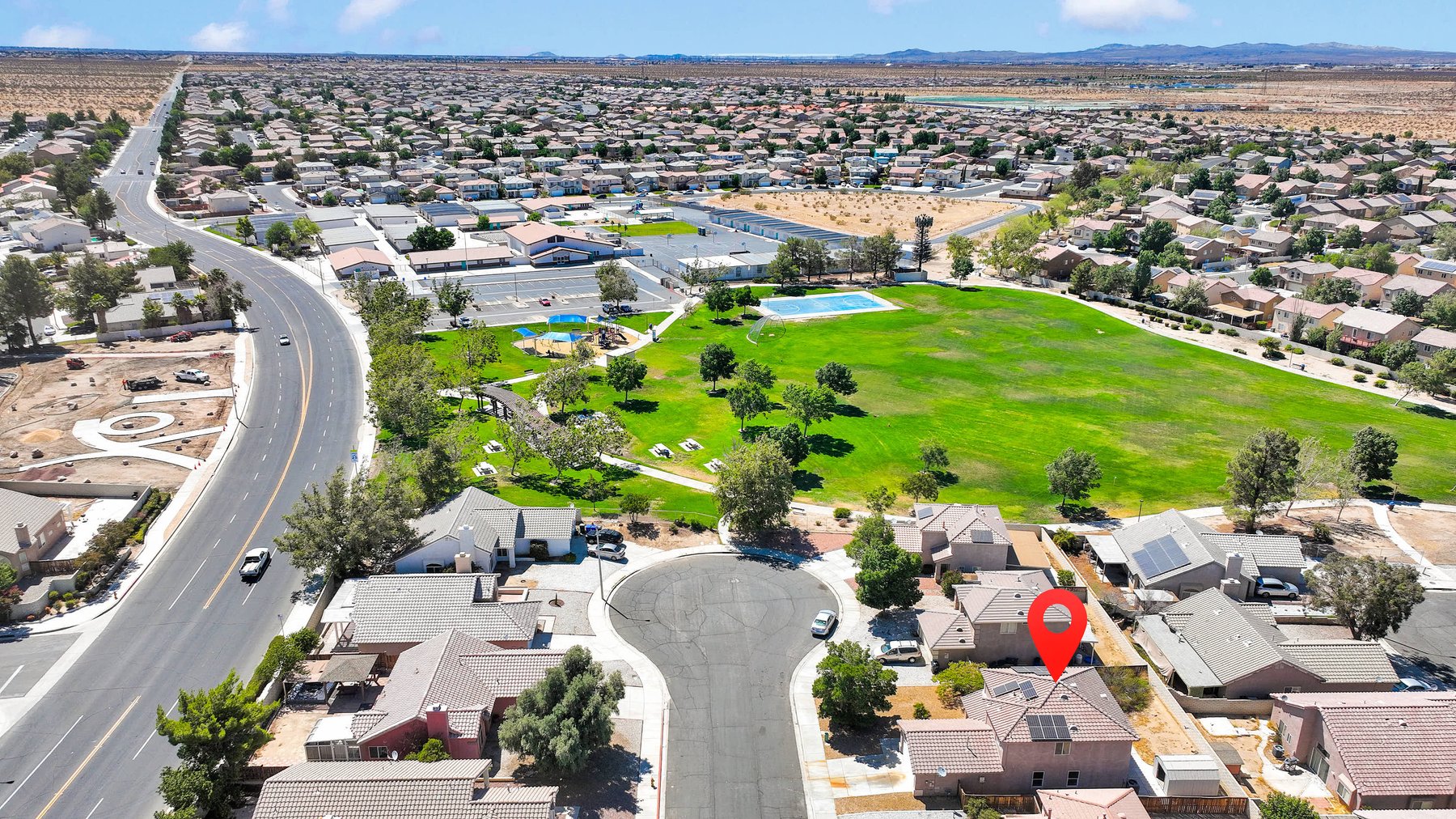 Image for Spacious 4-Bedroom Near the Park