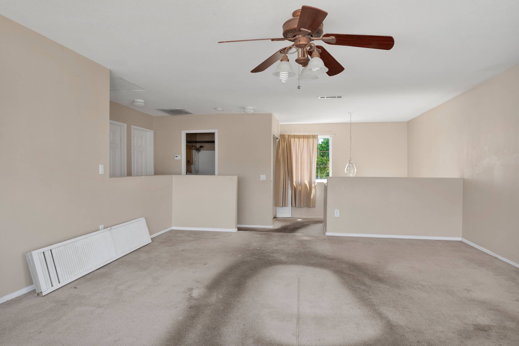 Image for Spacious 4-Bedroom Near the Park