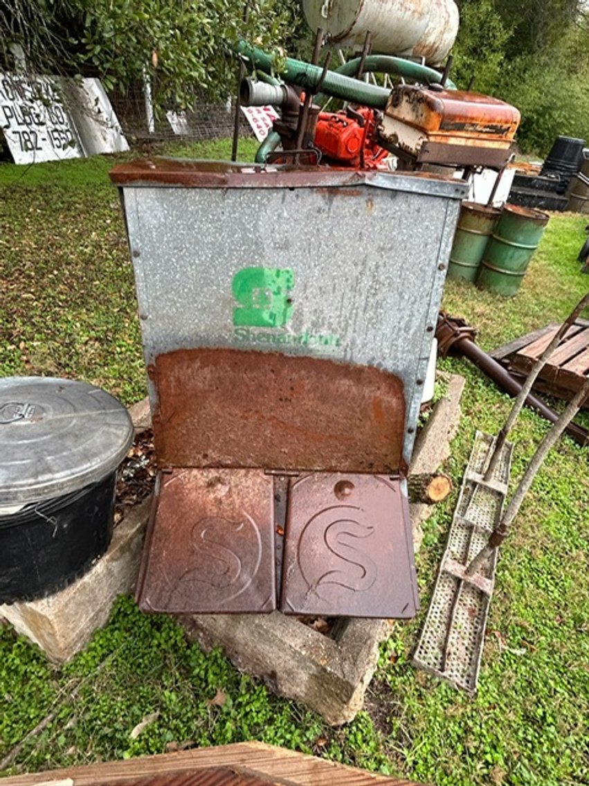 Image for Konetzke Living Estate Auction - Live Onsite Auction 