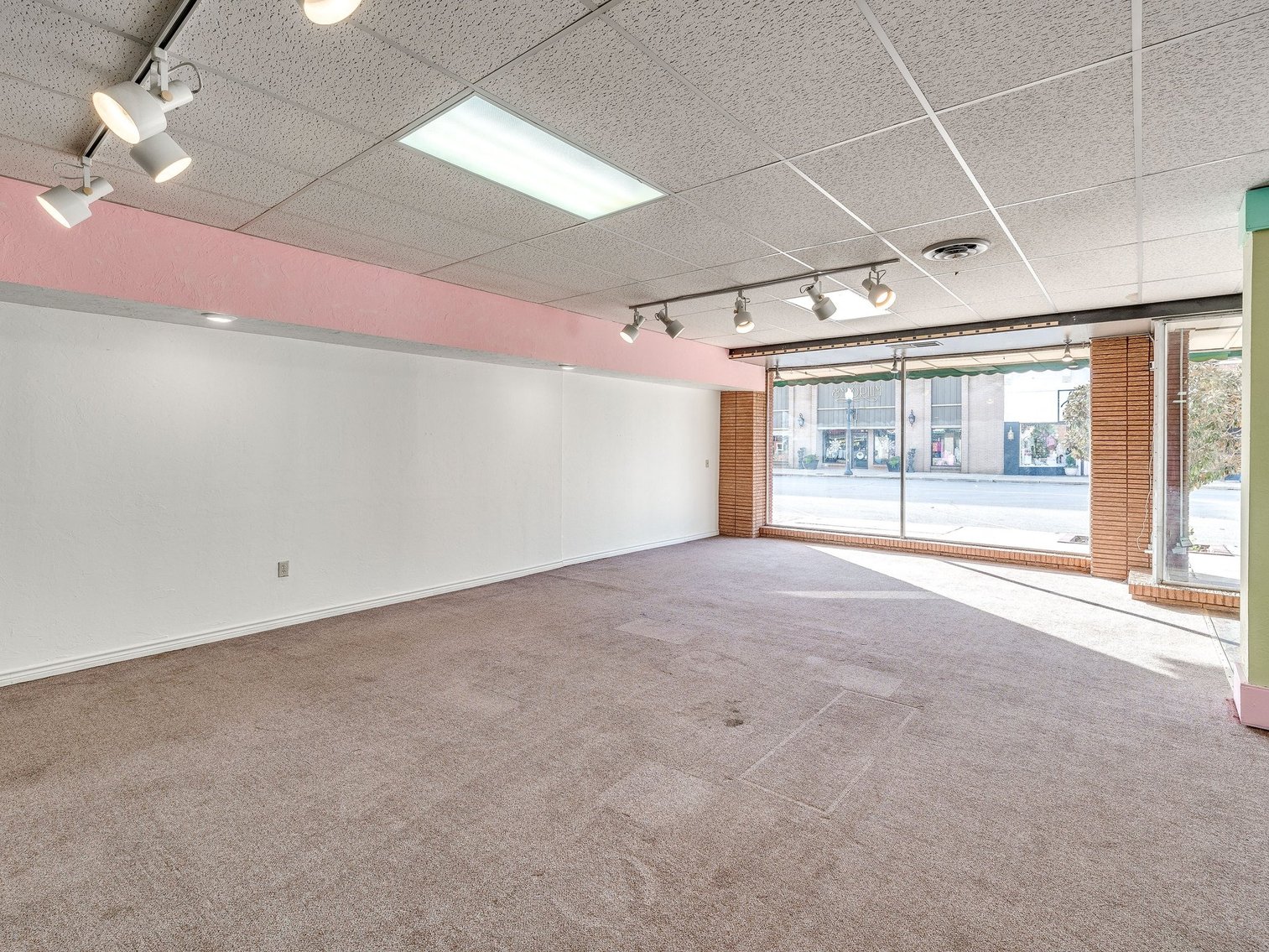 Image for 13,000' Commercial Property