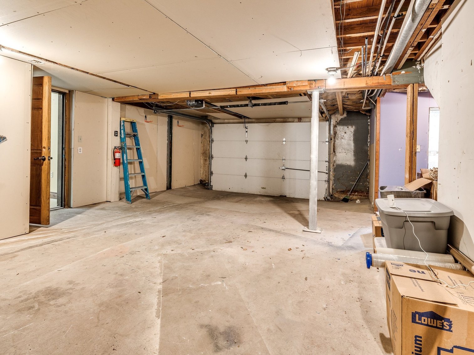 Image for 13,000' Commercial Property