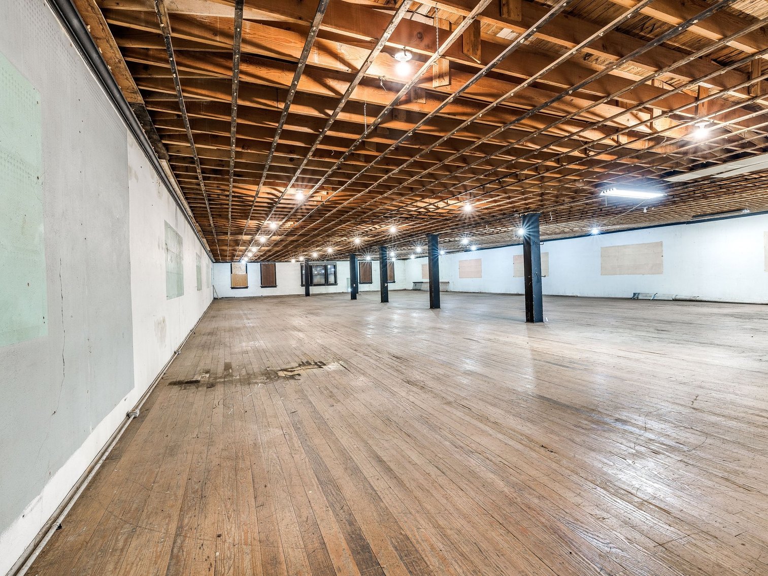 Image for 13,000' Commercial Property