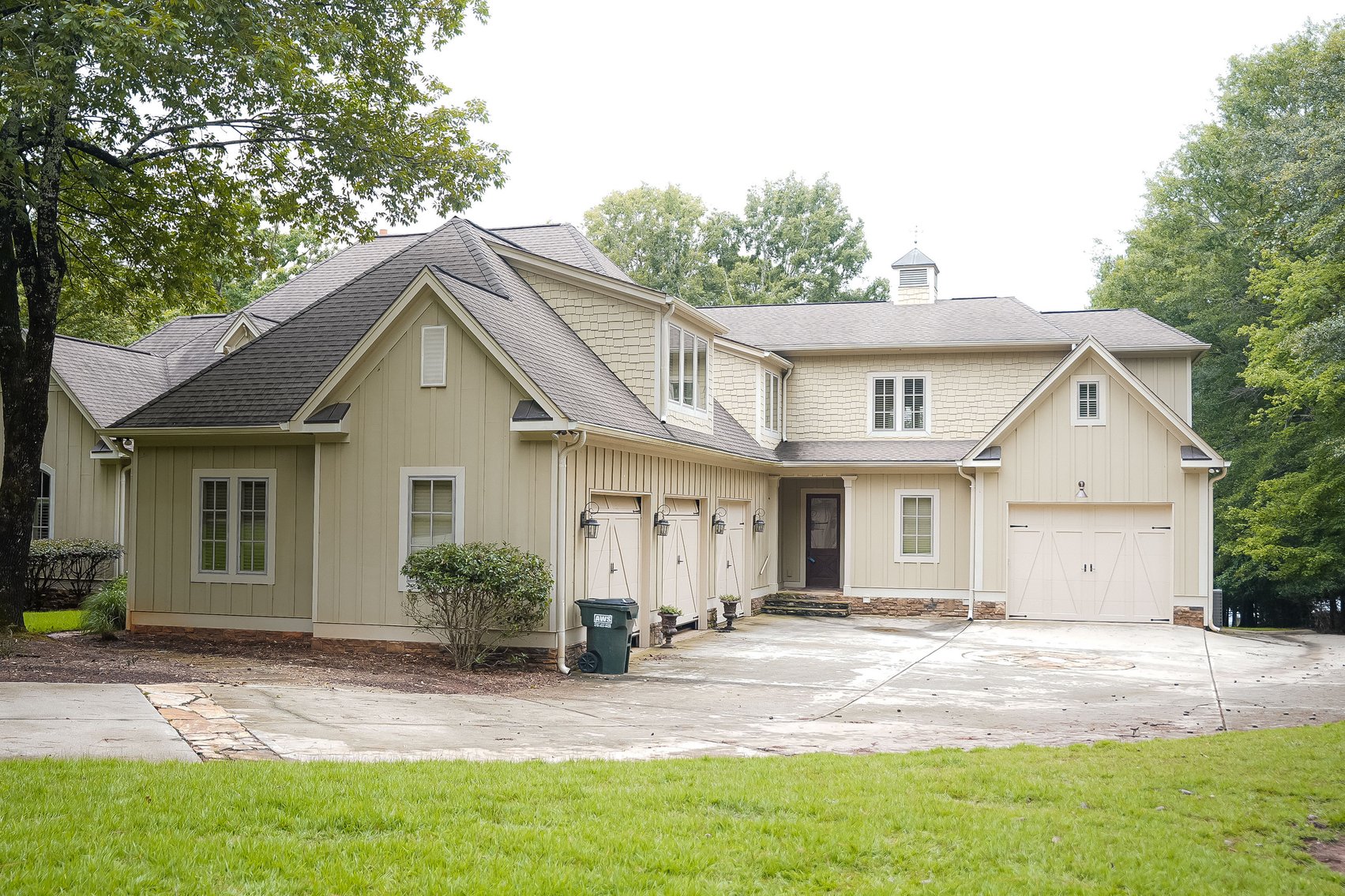 Image for Craftsman Style Luxury on Beautiful Lake Oconee 