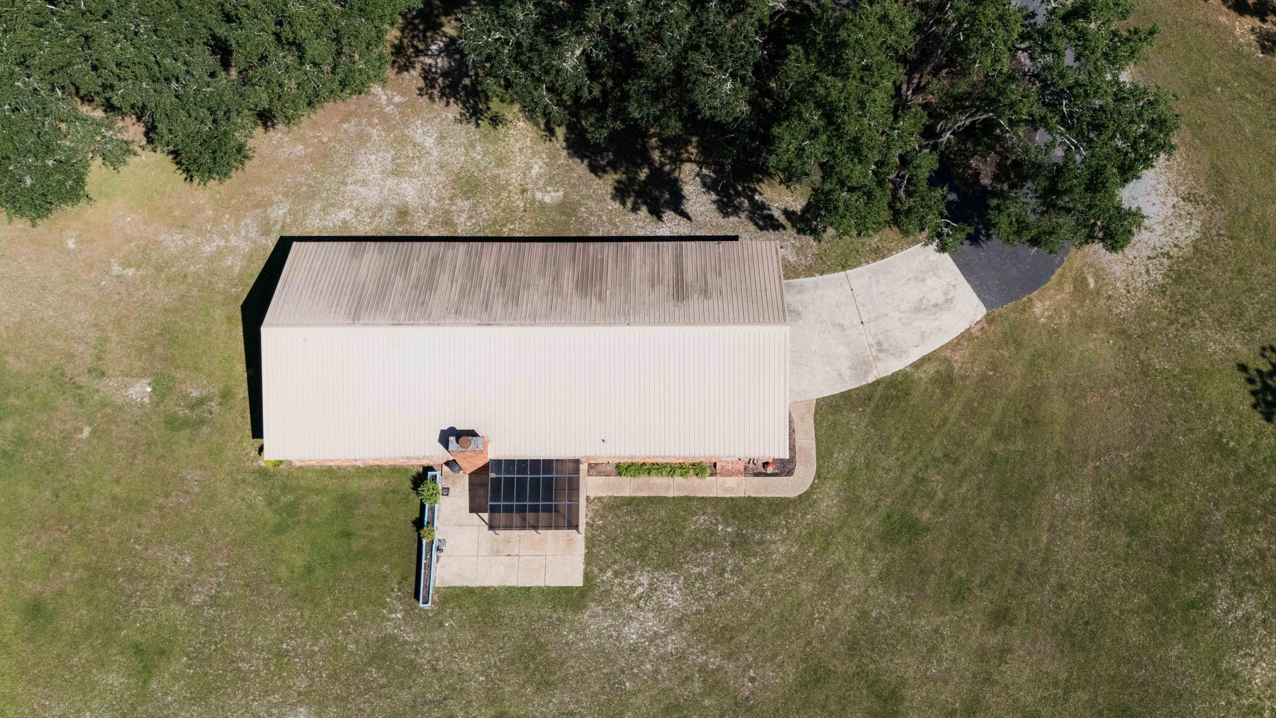 Image for 6.74+/- Acres and Home on Miller Bridge Road, Northern Lowndes County