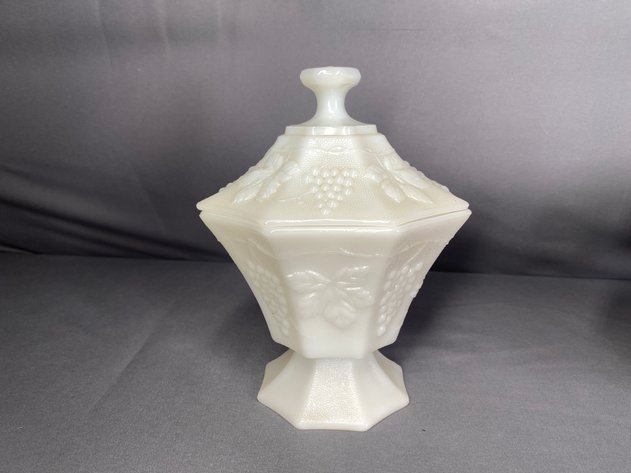 Image for (3) Vintage Anchor Hocking Milk Glass Grape Leaf/Harvest Grape Pattern