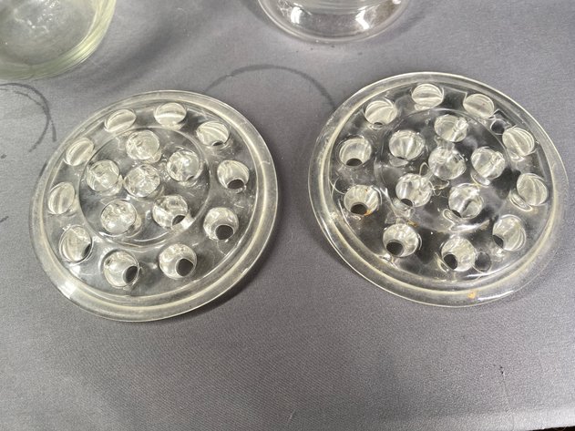 Image for (17) Glass Vases and Frogs