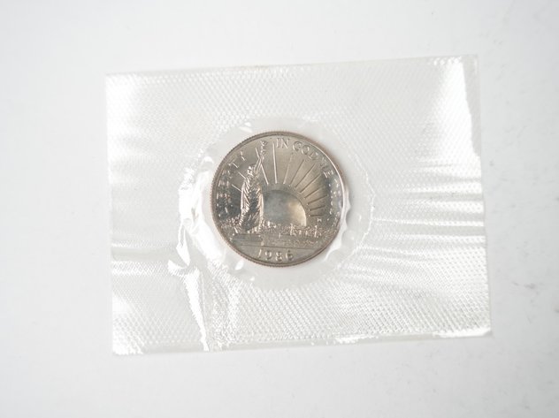 Image for 1986 Statue of Liberty 100 Year Anniversary Half Dollar Uncirculated