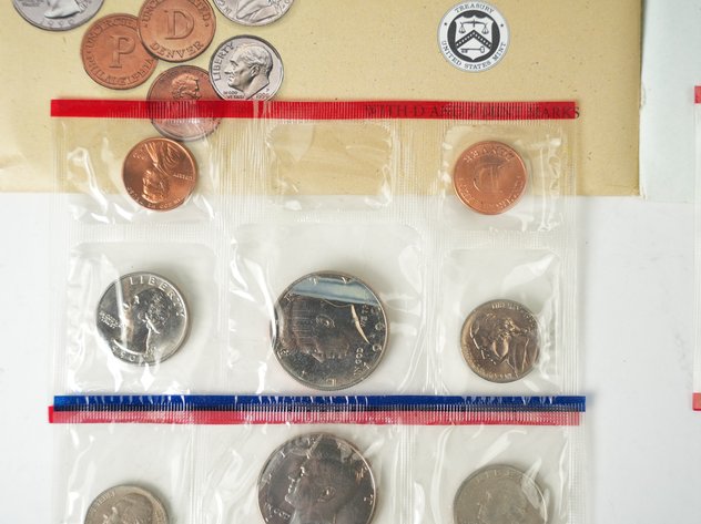 Image for (4) US Mint Uncirculated P and D Coin Sets 1987-1990