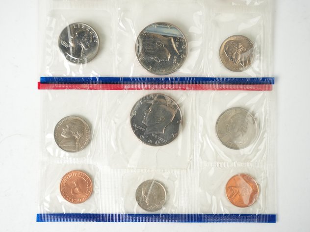 Image for (4) US Mint Uncirculated P and D Coin Sets 1987-1990