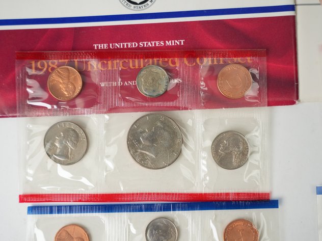 Image for (5) US Mint Uncirculated P and D Coin Sets 1984, and 1987-1990