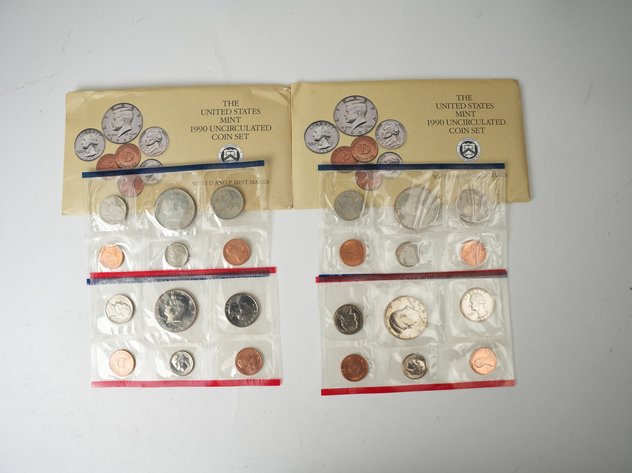 Image for (6) US Mint Uncirculated P and D Coin Sets 1984, 1987, (2) 1989, and (3) 1990
