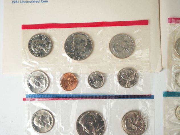 Image for (4) US Mint Uncirculated P and D Coin Sets 1977, 1979-1981