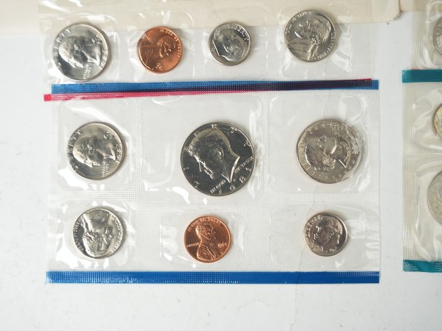 Image for (4) US Mint Uncirculated P and D Coin Sets 1977, 1979-1981