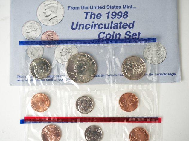 Image for (6) US Mint Uncirculated P and D Coin Sets 1984, 1987-1990, and 1998