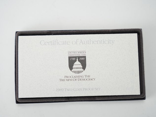 Image for 1989 US Congressional Coin Set with Silver Dollar and Clad Half Dollar